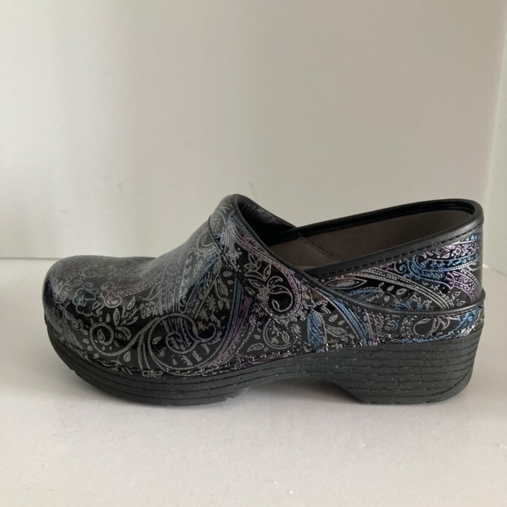 Dansko Women's LT Pro Clogs Shoes Paisley Patent Leather 2019 Round Toe EU37